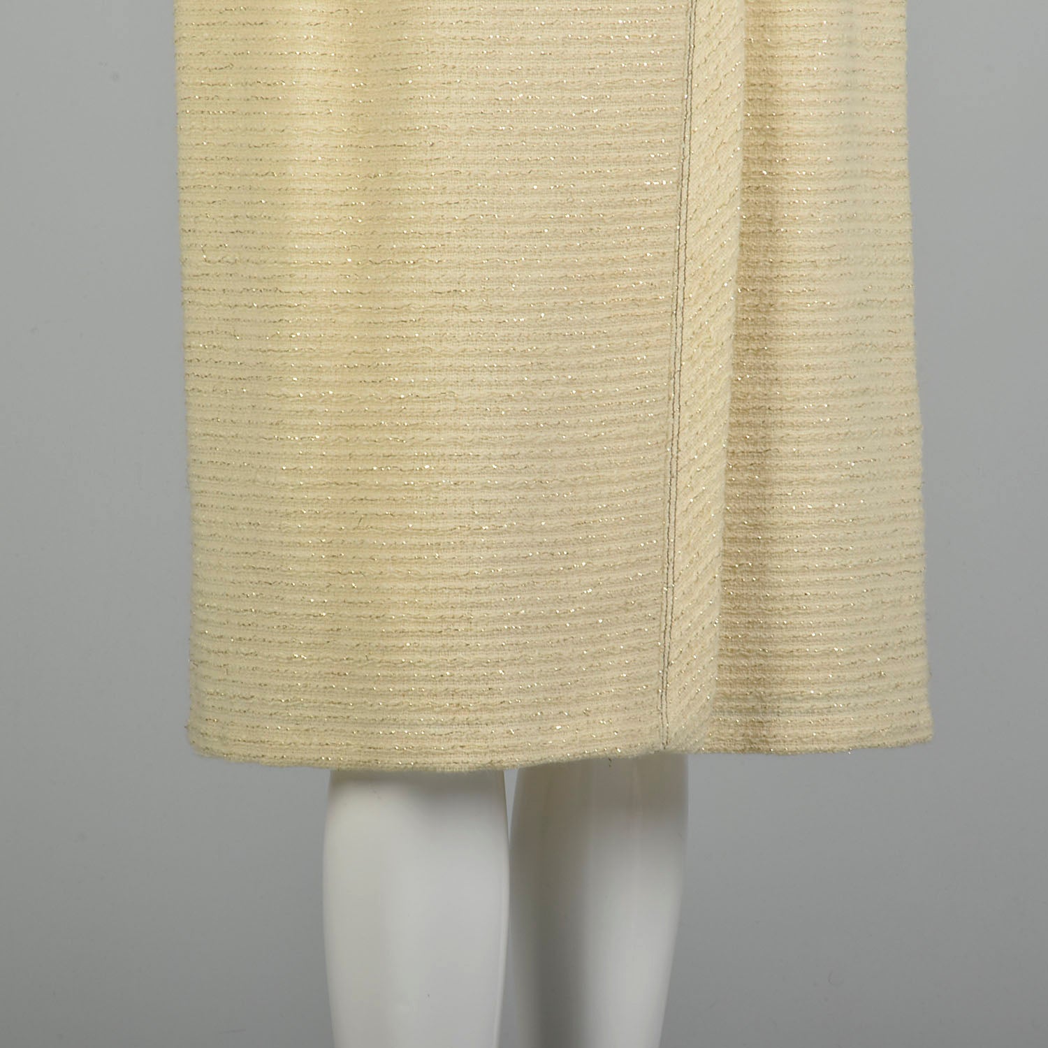 Chanel Boutique Cream & Metallic Gold Tweed Skirt Suit Clutch Jacket
