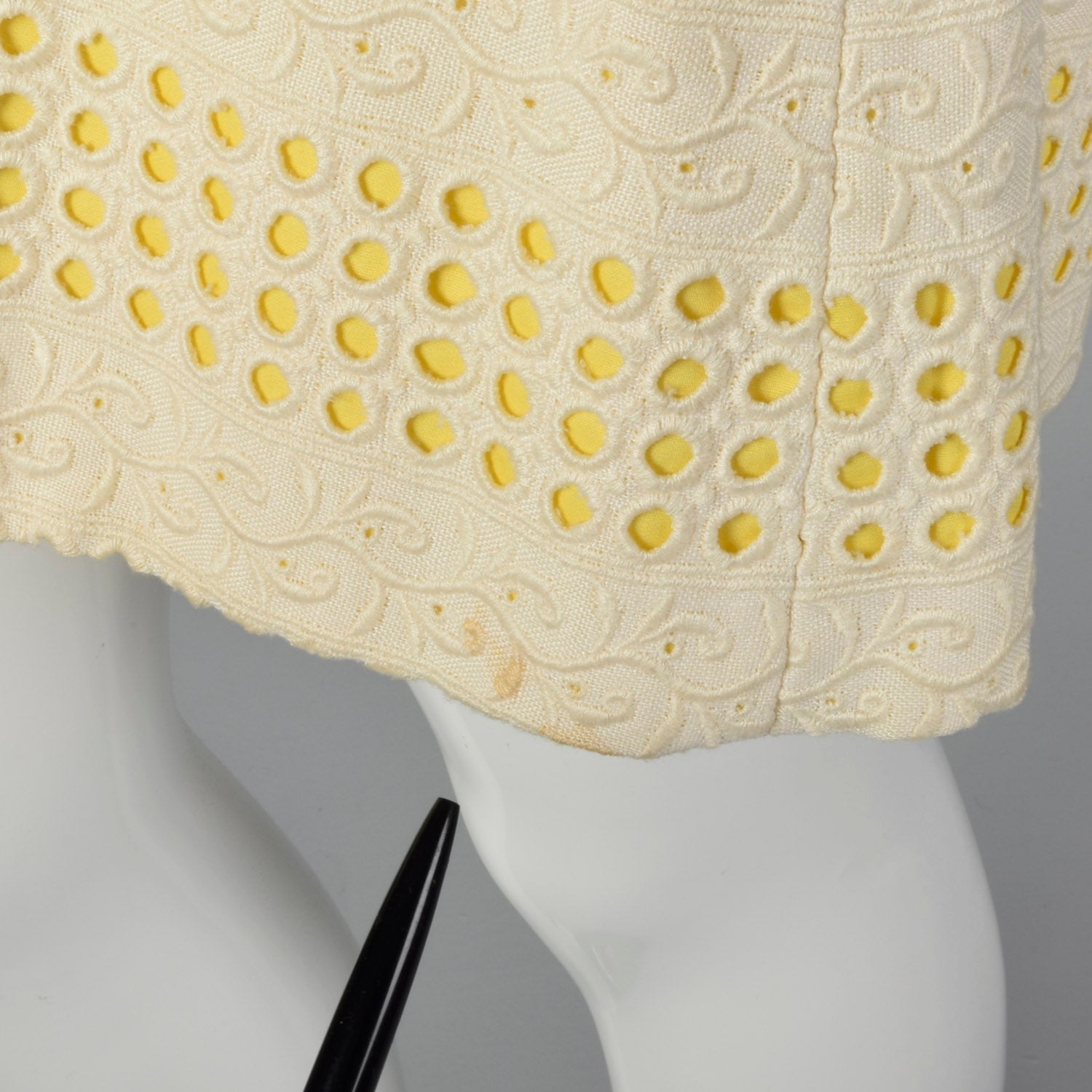 1960s Summer Day Dress with Decorative Eyelets