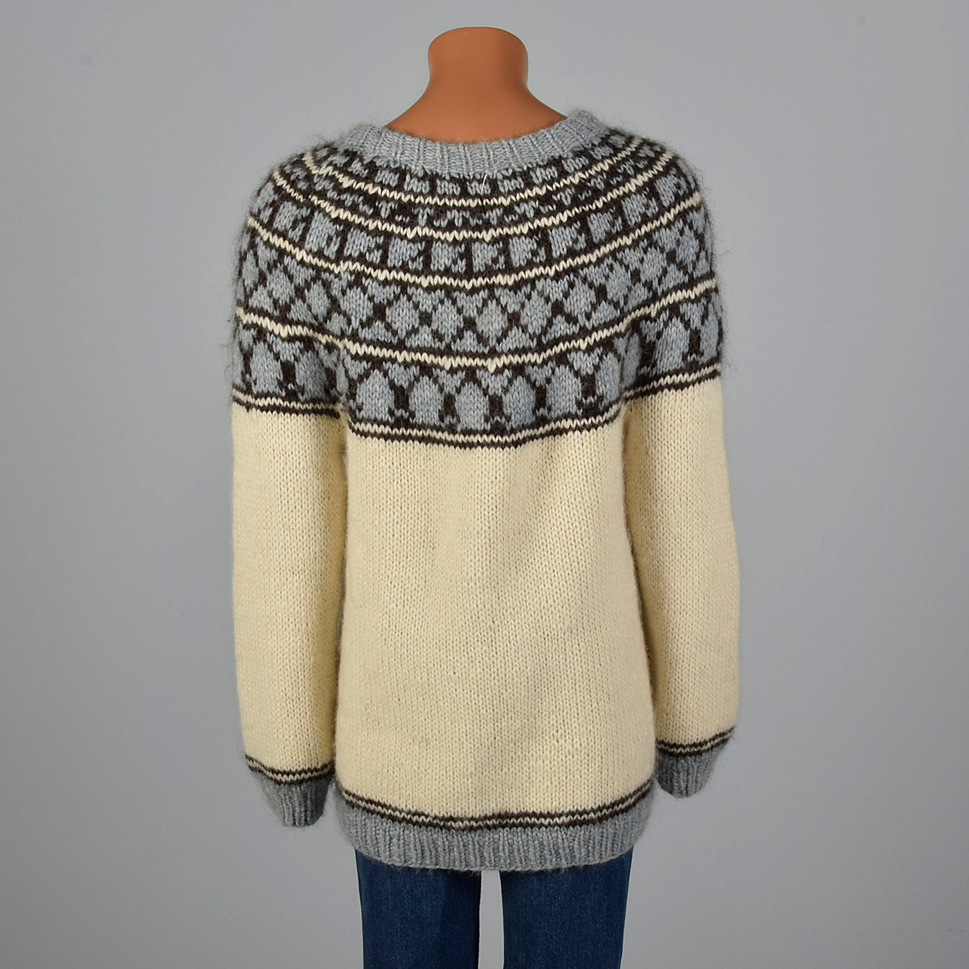 1960s Mens Cream Sweater with Gray, Blue, and Black Knit
