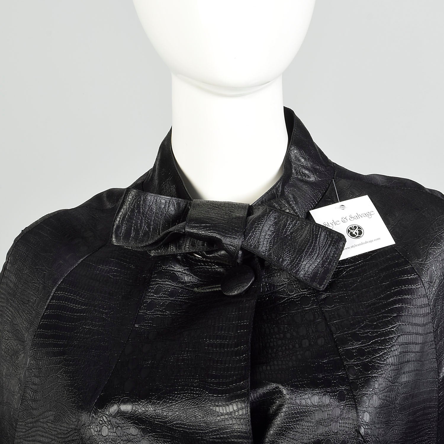 OSFM 1970s Black Animal Print Cape Goth Cloak Attached Neck Tie Vegan Leather