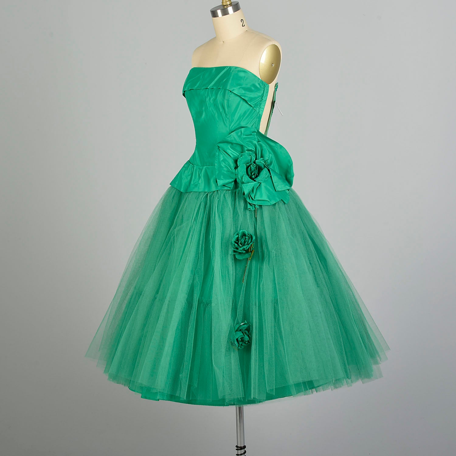 XS 1950s Kelly Green Tulle Prom Dress Strapless Taffeta Peplum Bodice Rose Embellishments