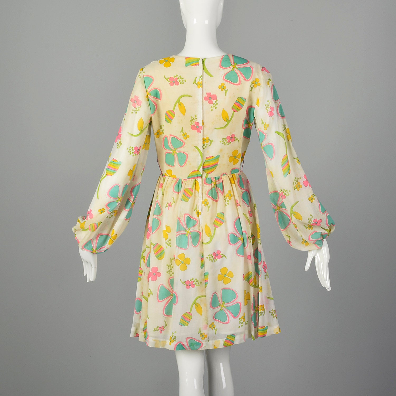 XS 1970s White Floral Long Sleeve Dress