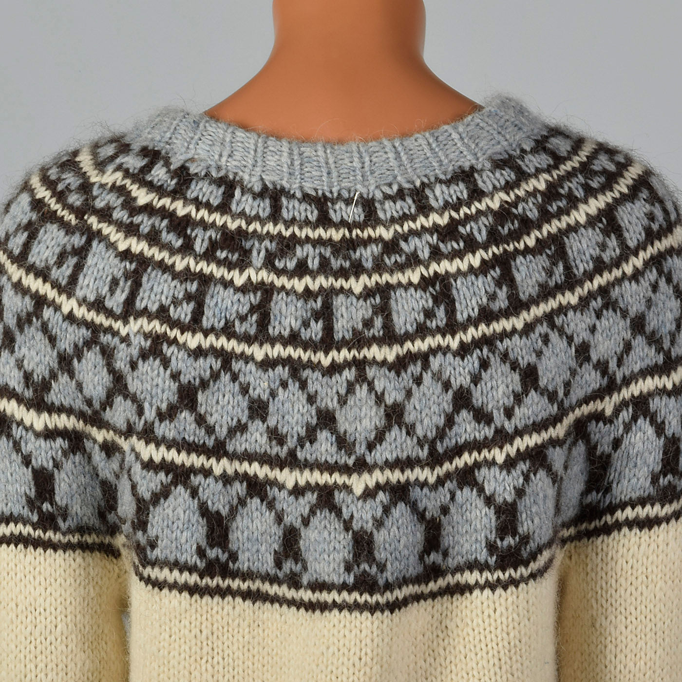 1960s Mens Cream Sweater with Gray, Blue, and Black Knit