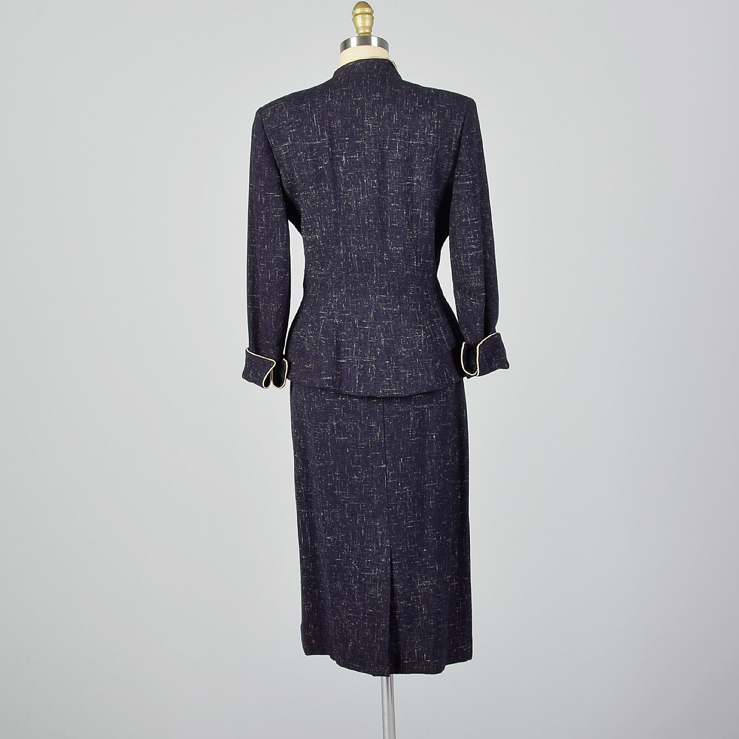 Small Lilli Ann 1950s Skirt Suit in Atomic Fleck