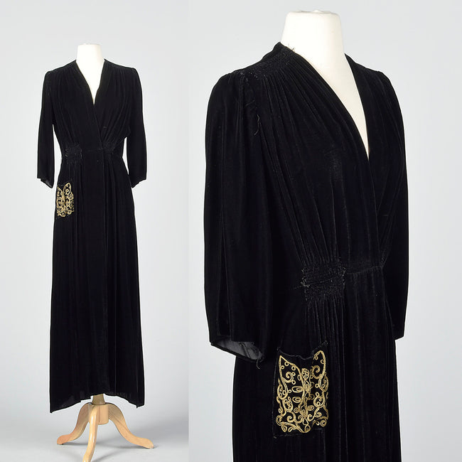 1930s Black Velvet Dressing Gown with Decorative Pocket