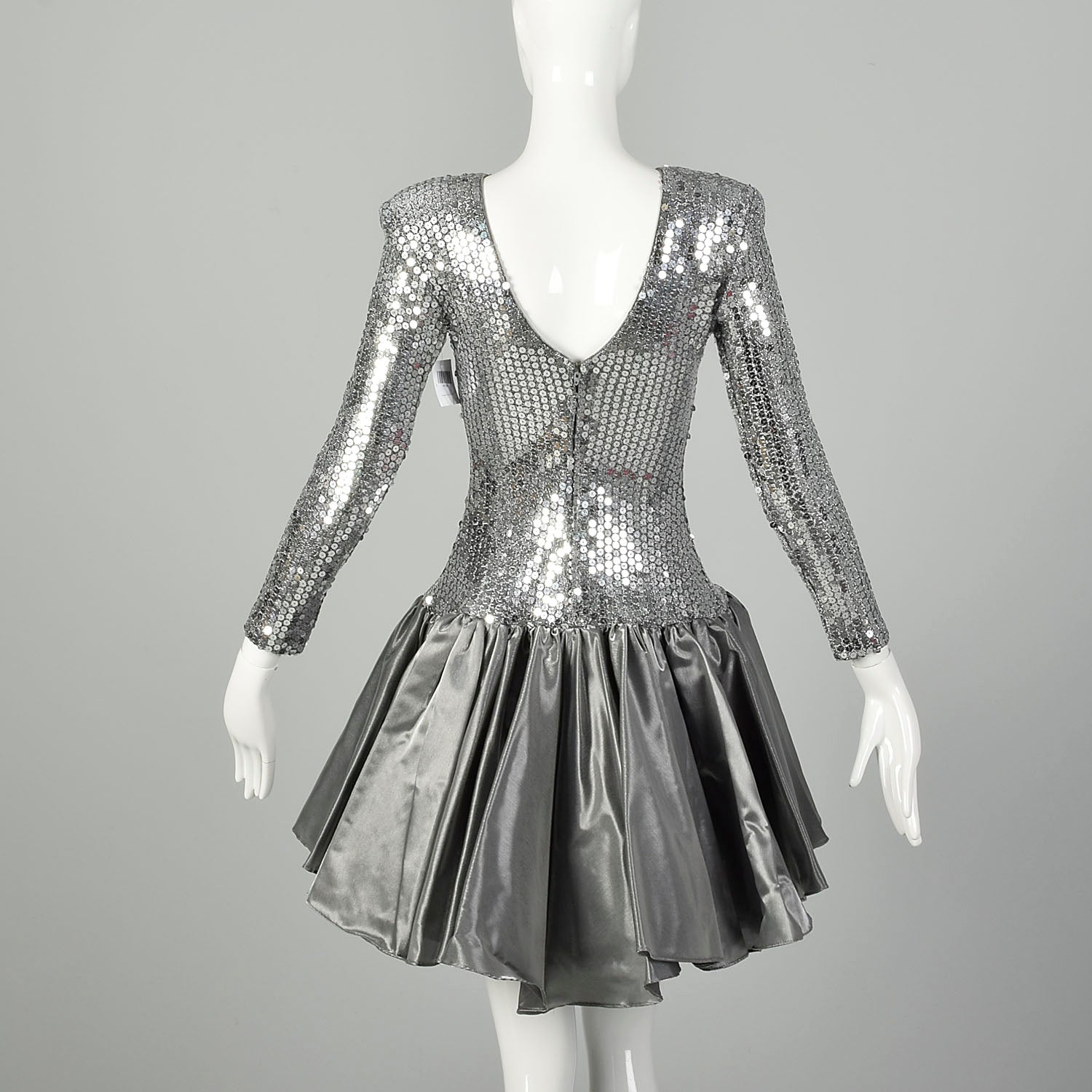 XS 1980s Silver Sequin Party Dress Bow Drop Waist Long Sleeve Style & Salvage XS 1980s Silver Sequin Party Dress Bow Drop Waist Long Sleeve Style & Salvage