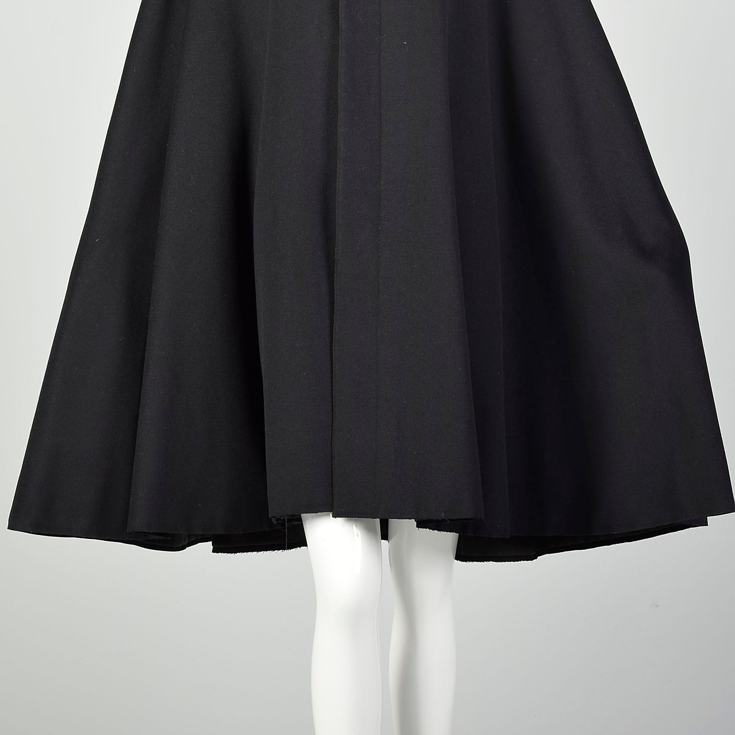 1900s Cape Winter Wool Black Outerwear