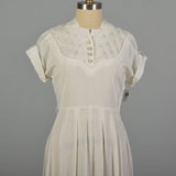Medium 1950s White Rayon Summer Casual Dress with Pearl Neckline