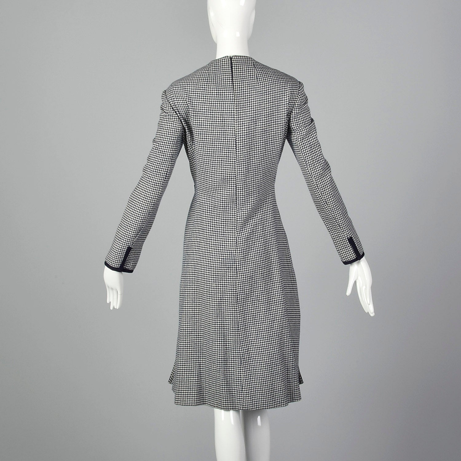 Medium Geoffrey Beene 1970s Navy Houndstooth Dress