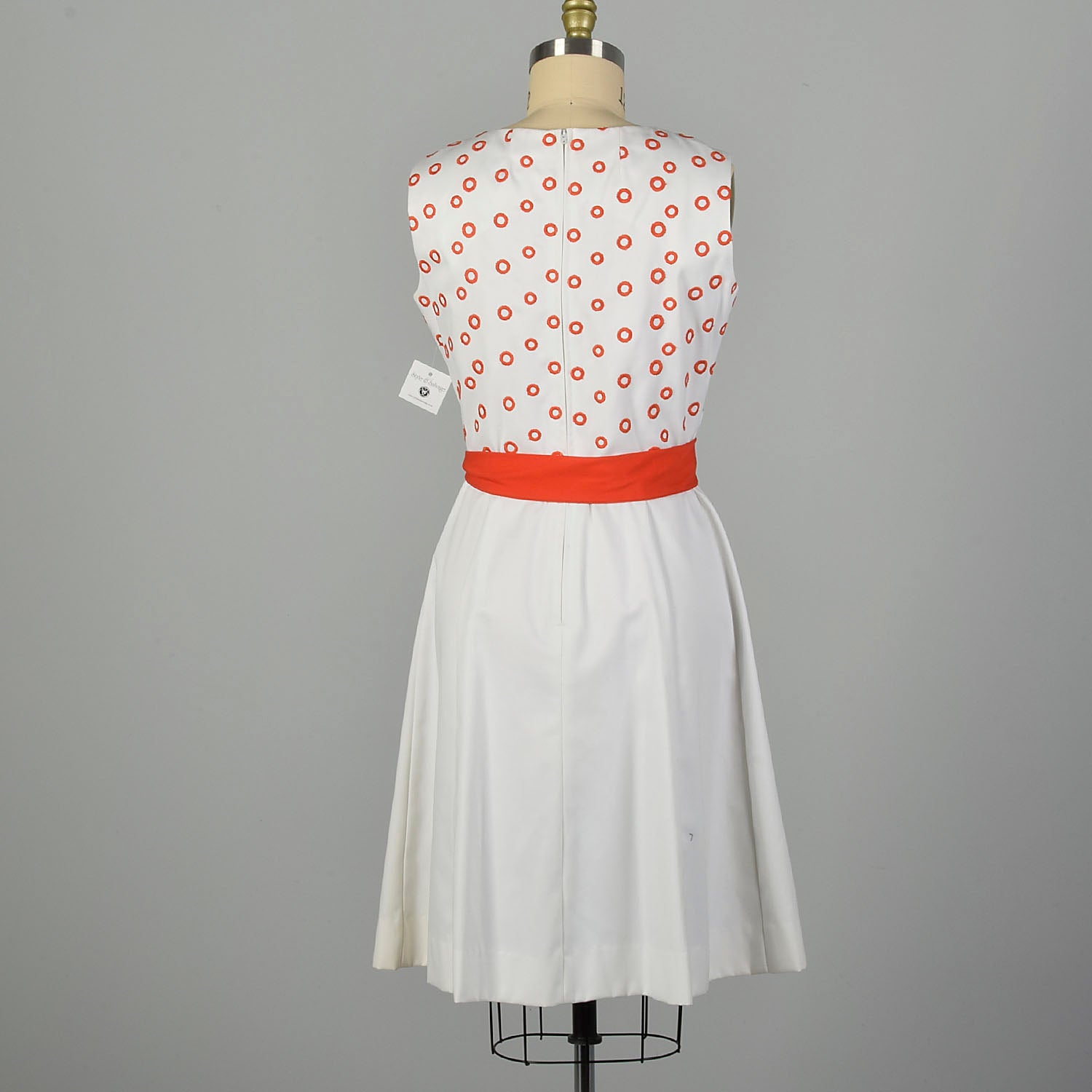 XL 1960s Pat Premo Dress White with Orange Embroidery and Bow