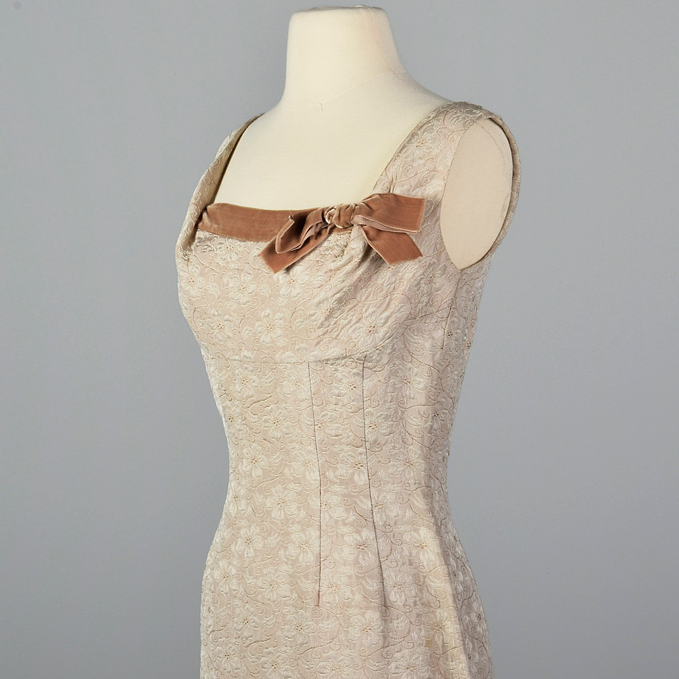 1950s Tan Dress with Mermaid Skirt