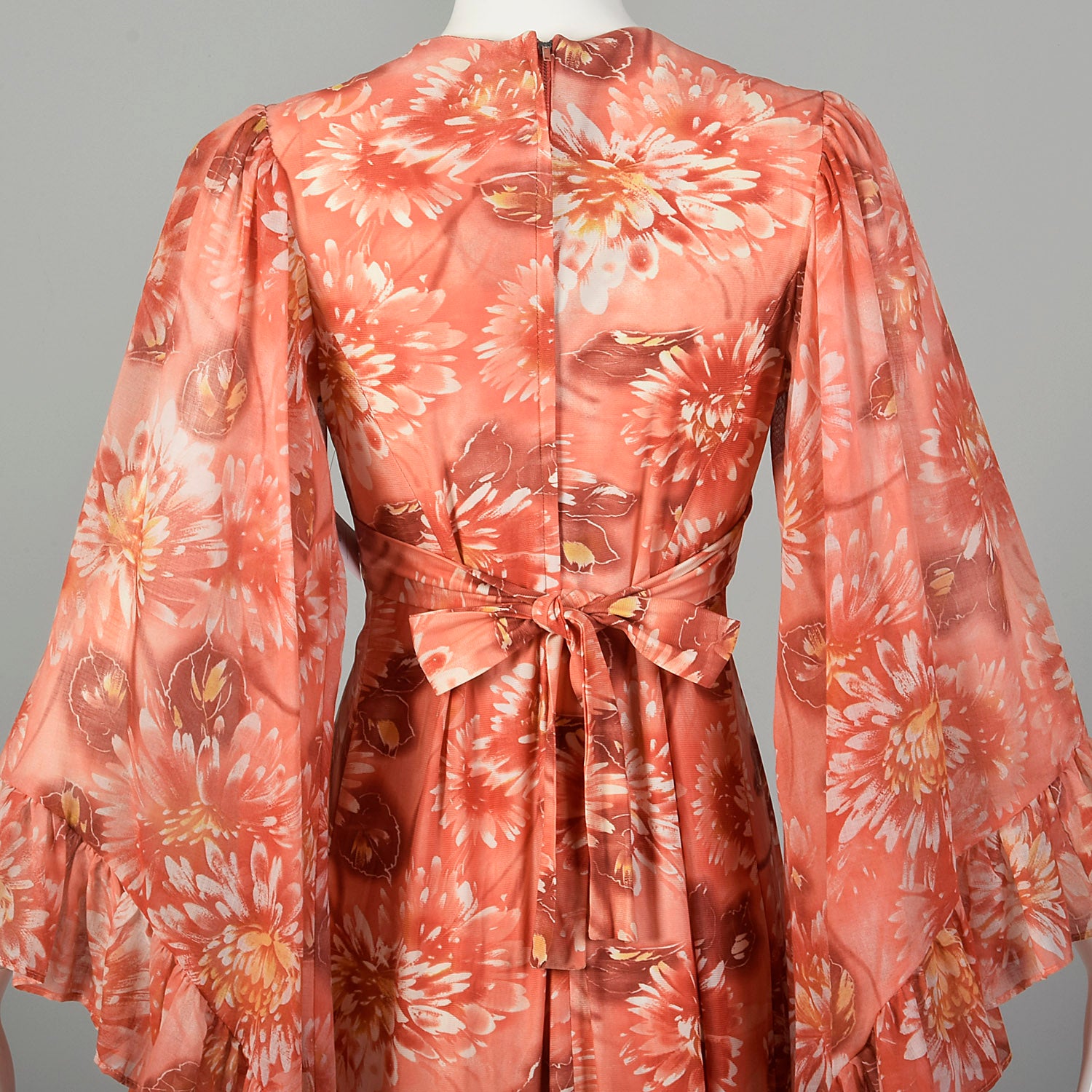XS 1970s Pink Boho Maxi Dress Hippie Floral Print Bell Sleeves with Tieback Waist