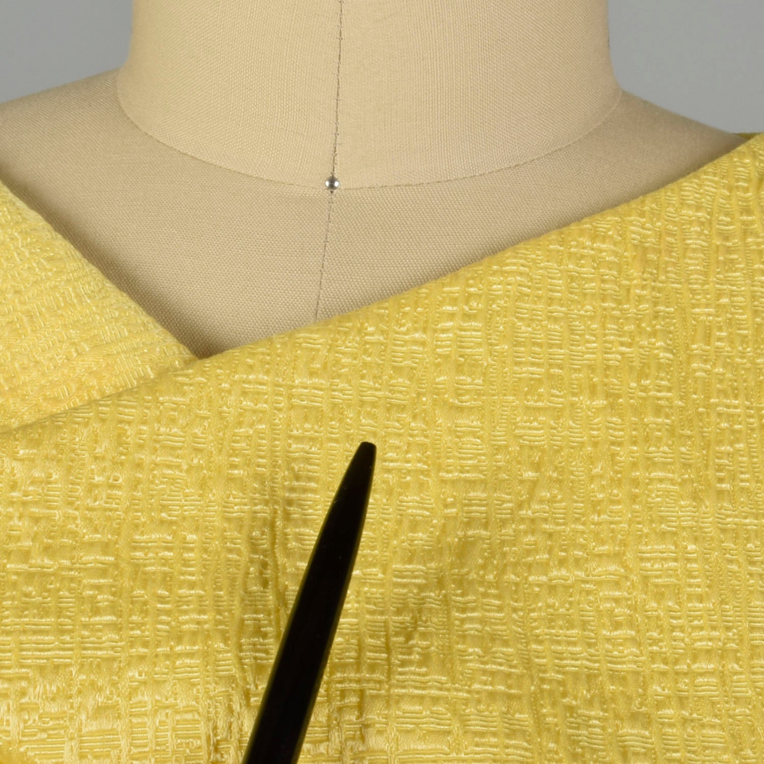 XL 2000s Oscar de la Renta Yellow Fitted Sheath Sleeveless Asymmetrical Dress