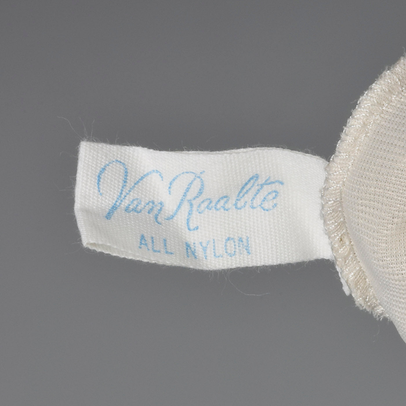 1950s Van Raalte Cream Lace Slip