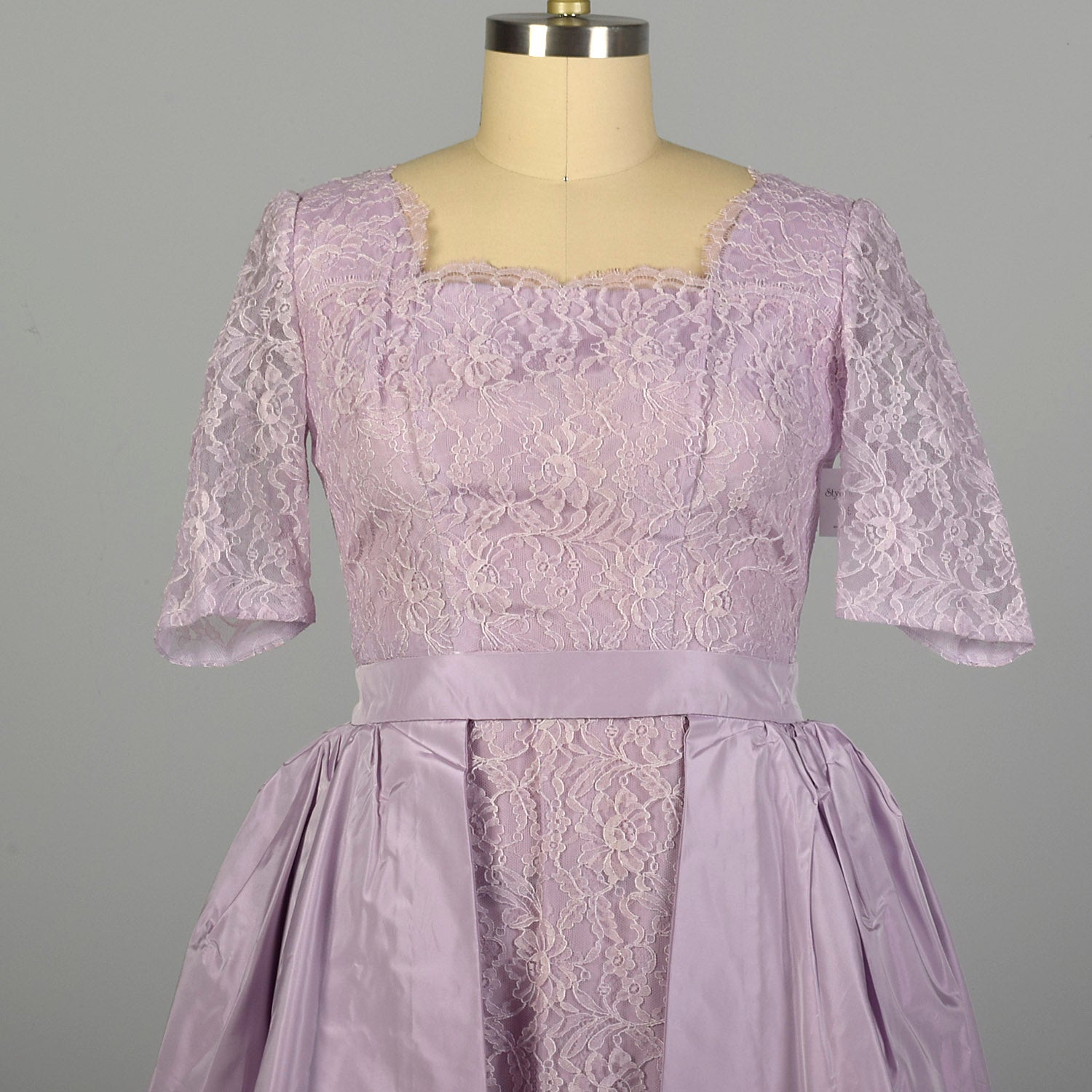 XL 1950s Set Lavender Lace Cocktail Party Peplum Waist Wiggle Dress