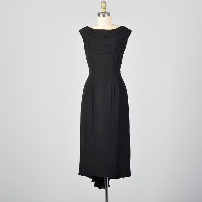 XS 1950s Black Cocktail Dress with Train