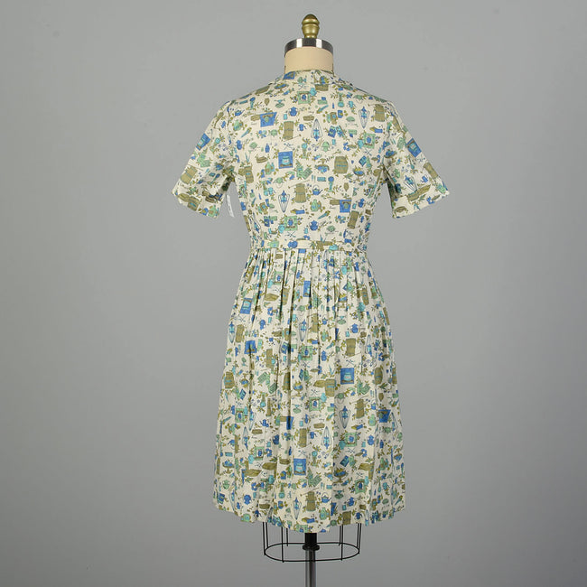 Large 1950s Day Dress Cotton Novelty Kitchen Cooking Print Short Sleeve Summer
