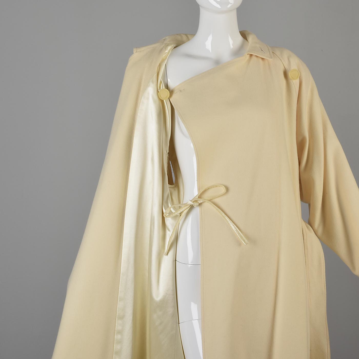 1980s Avant Garde Coat in Cream Wool