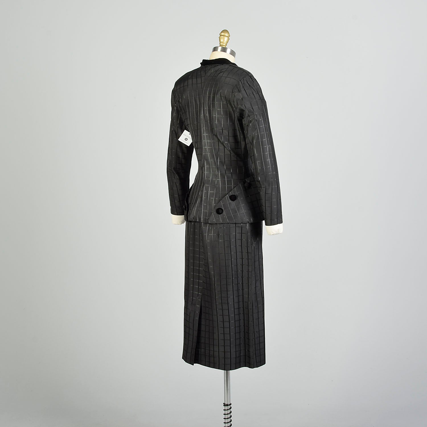 Small 1950s Femme Fatale Suit Bombshell Jacket Skirt Set Black Window Pane Taffeta Hourglass Suit