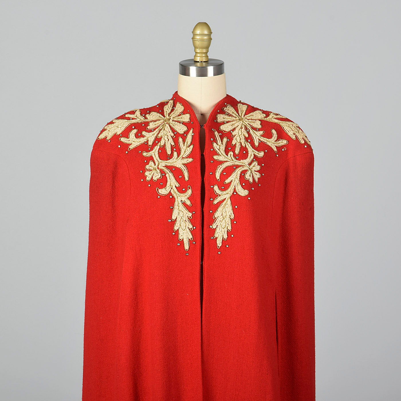 1940s Glamorous Red Cape