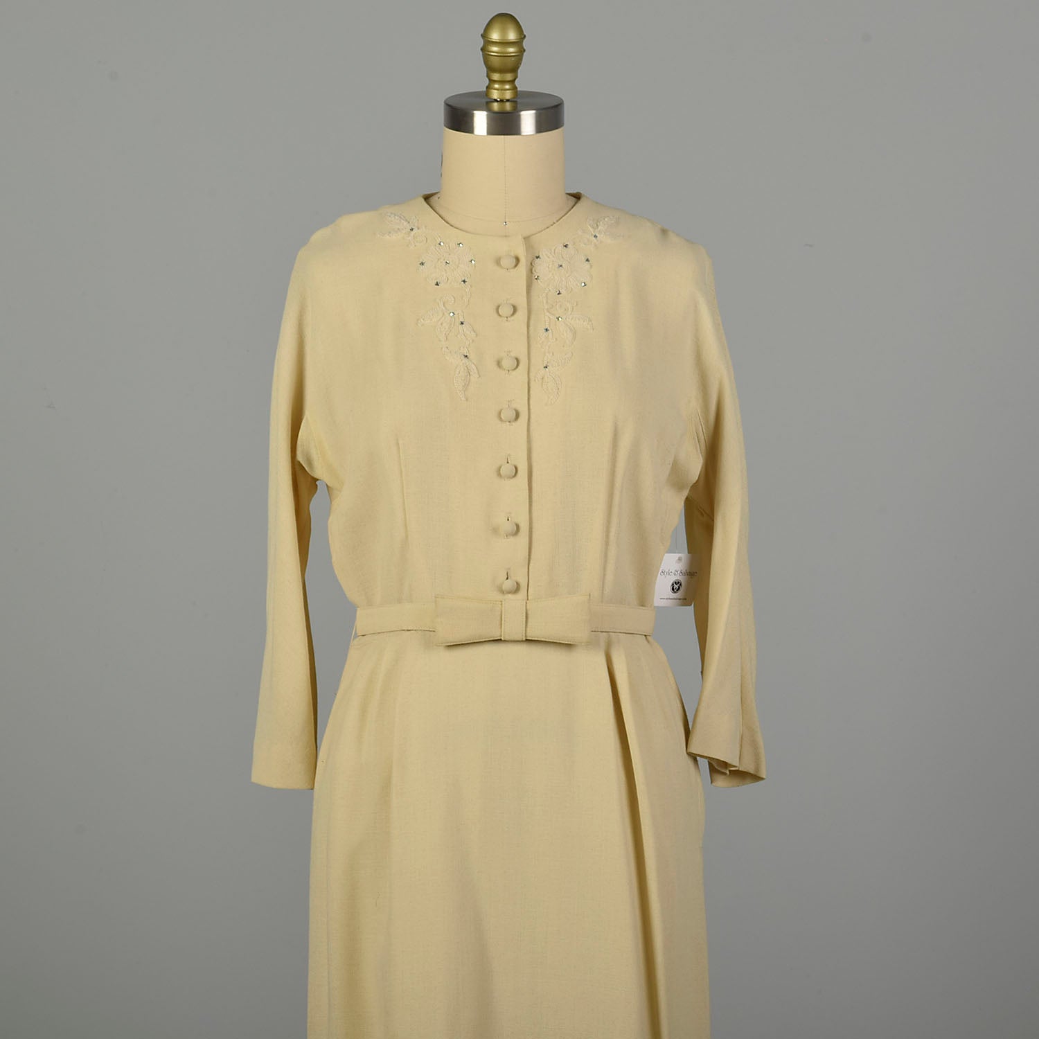 XL 1960s Dress Cream Classic Shirtwaist Rhinestone Wedding