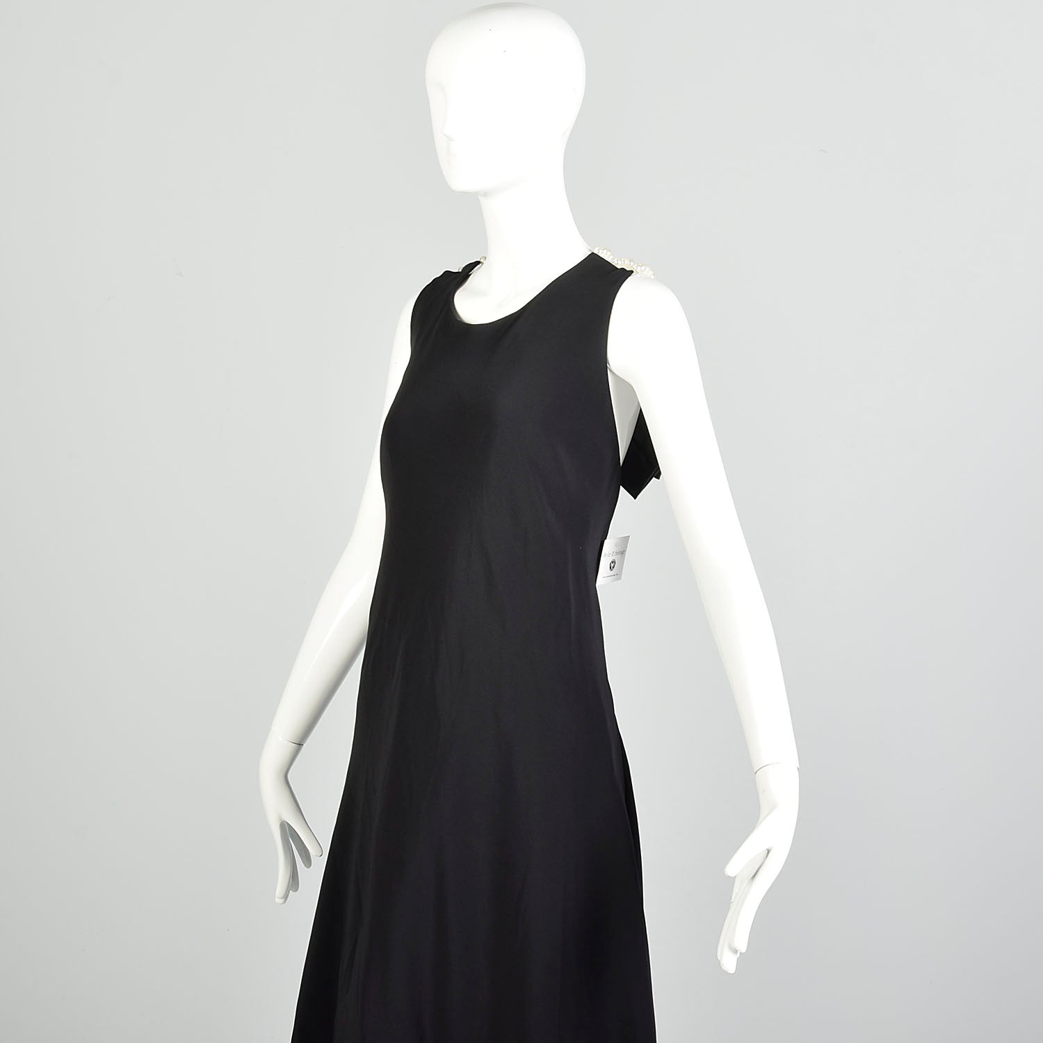Medium 1980s Victor Costa Pearl Back LBD Sexy Cocktail Little Black Dress