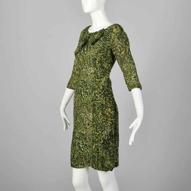 Small 1950s Green Wiggle Dress