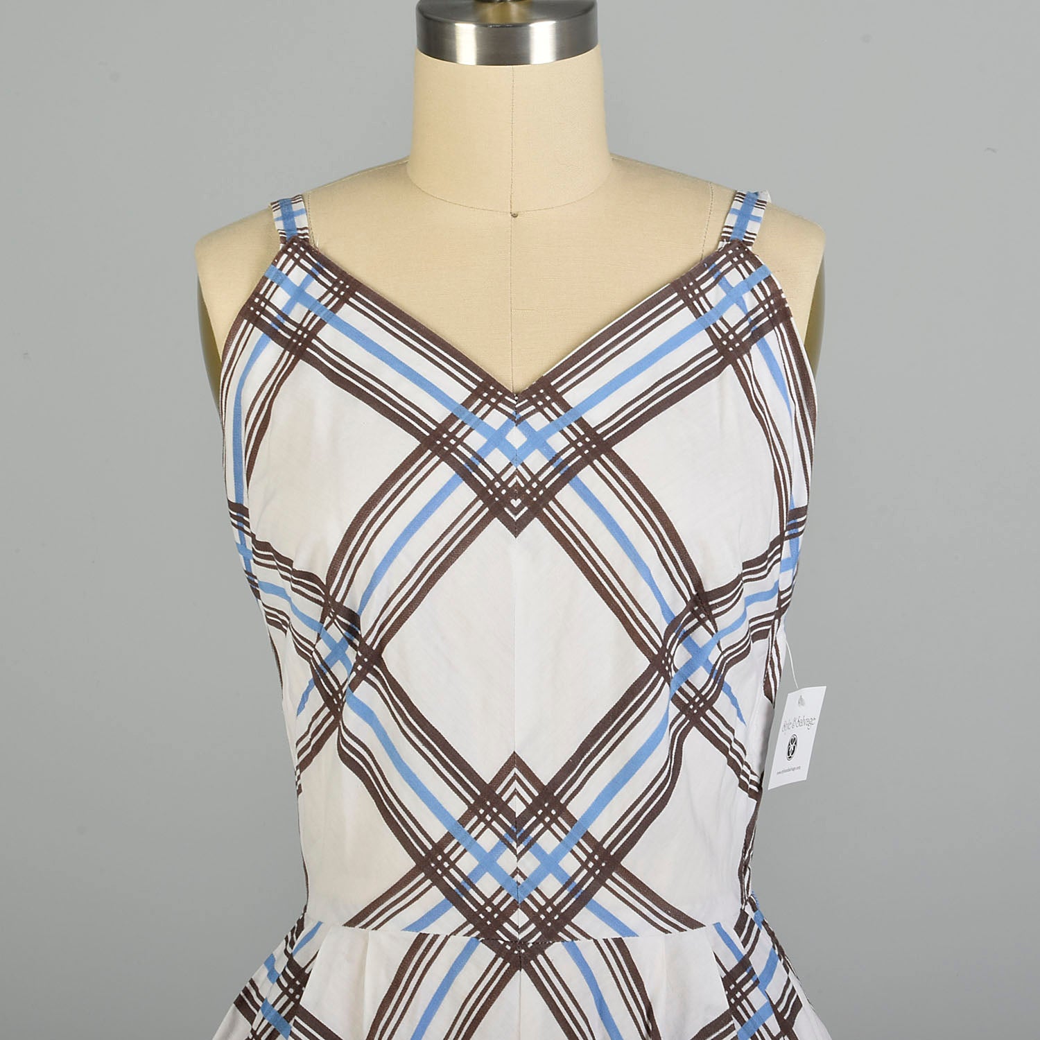Medium 1950s Day Dress Blue Plaid Casual Cotton Summer Sleeveless Sundress