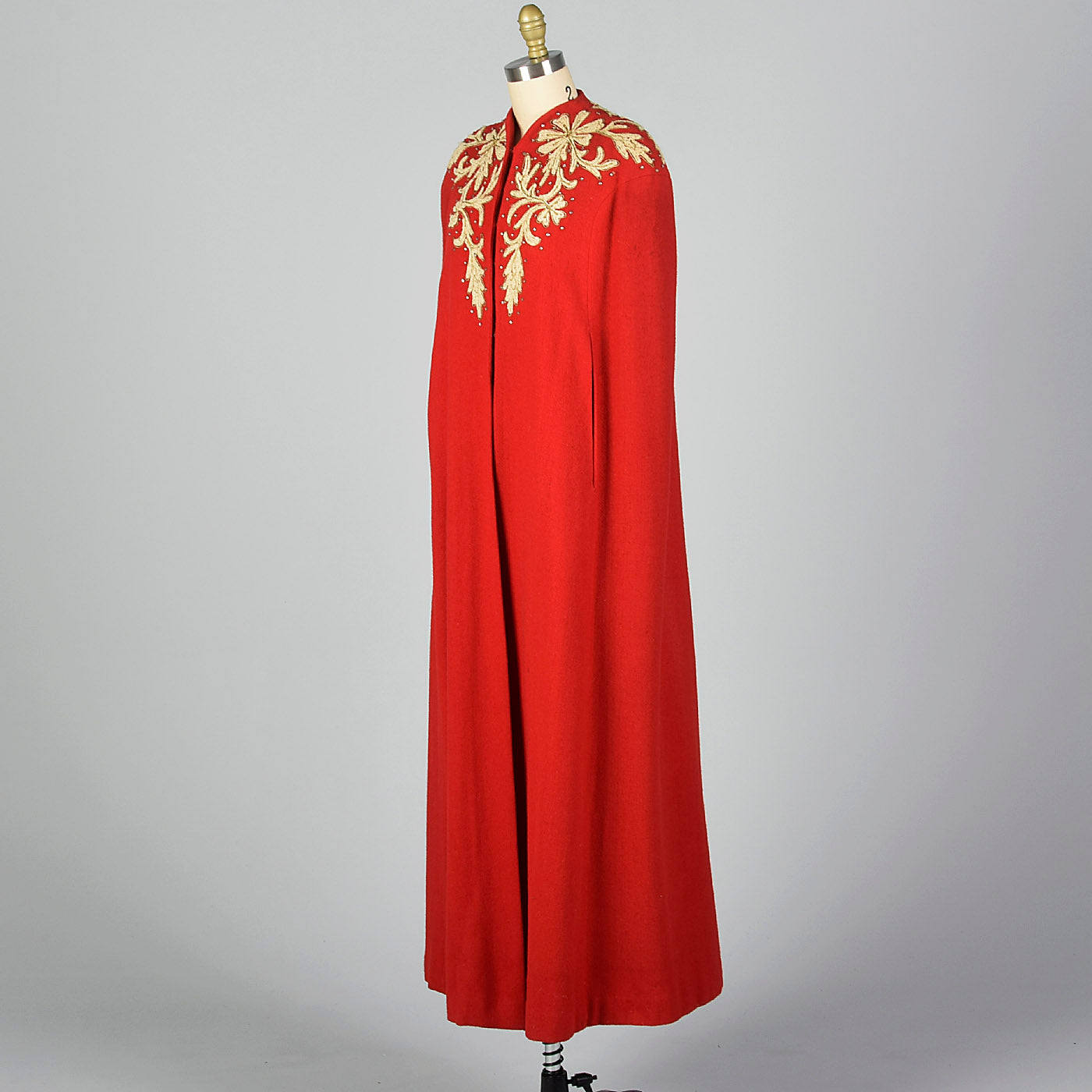 1940s Glamorous Red Cape