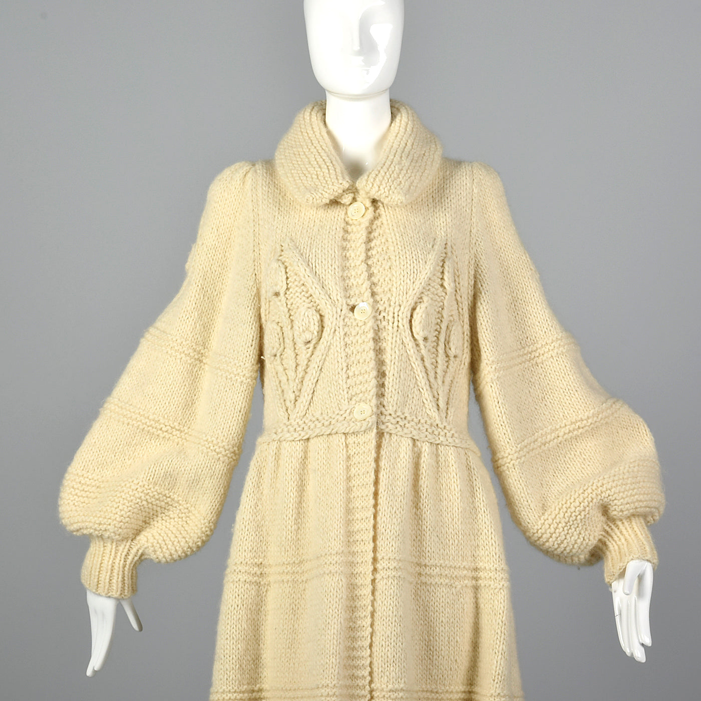 1970s Elizabeth Arden Chunky Knit Sweater Coat