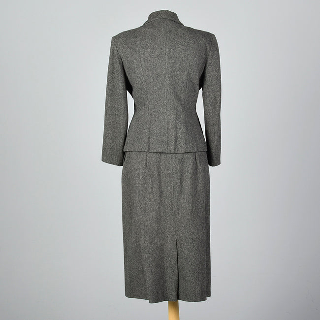 1950s Classic Gray Tweed Skirt Suit