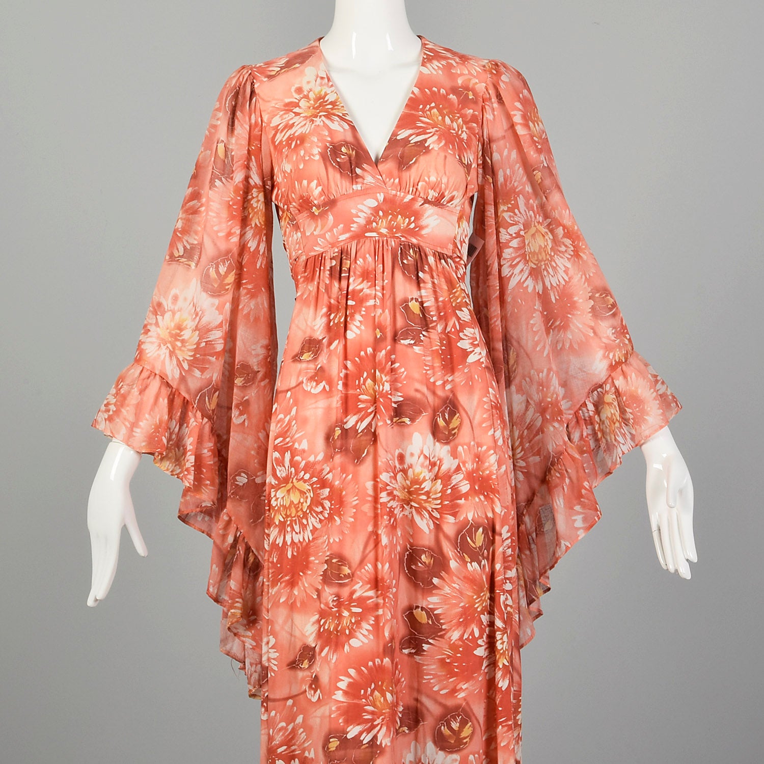 XS 1970s Pink Boho Maxi Dress Hippie Floral Print Bell Sleeves with Tieback Waist