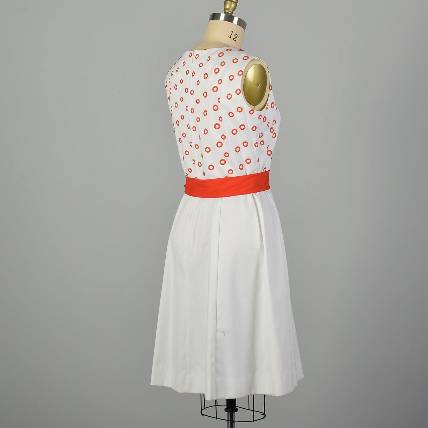 XL 1960s Pat Premo Dress White with Orange Embroidery and Bow
