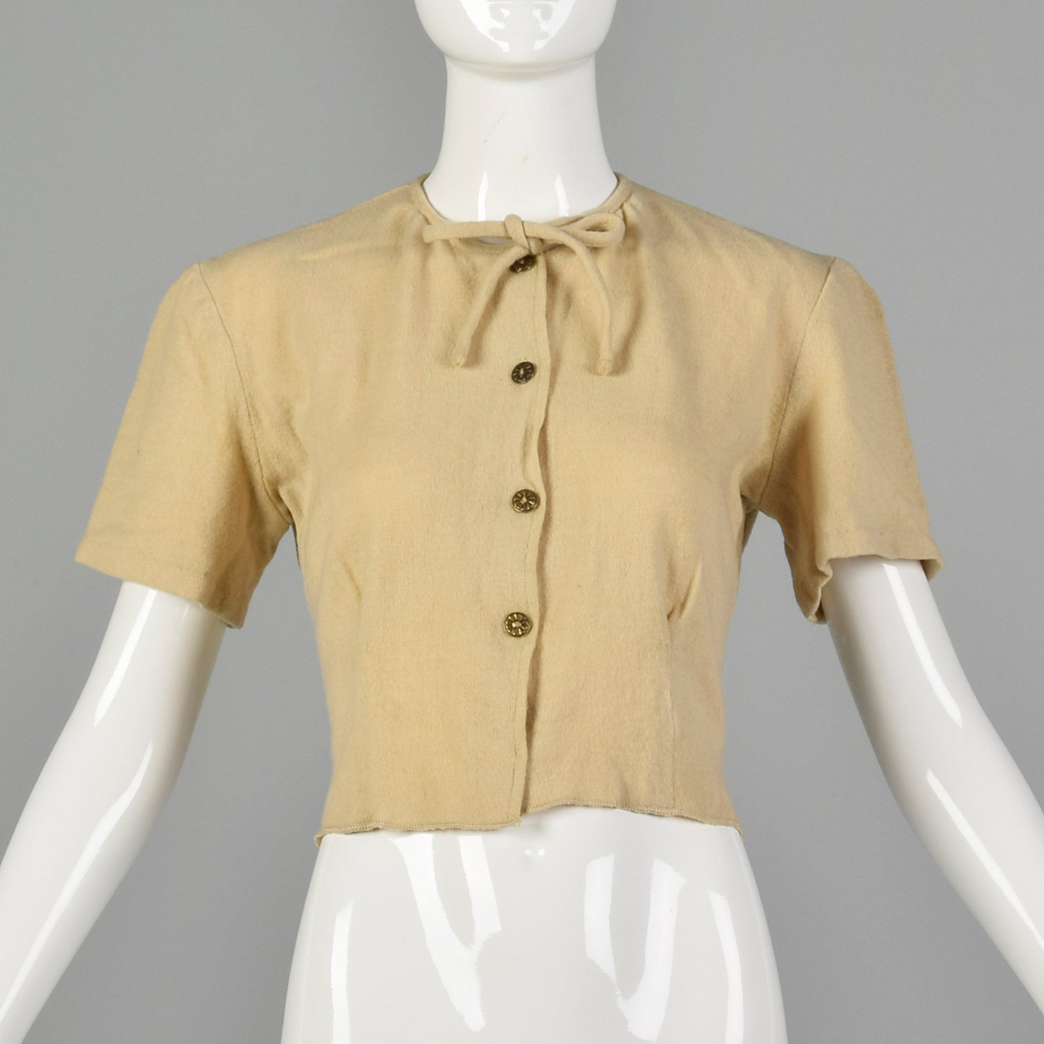 Lampl 1930s Short Sleeve Cream Cardigan Sweater