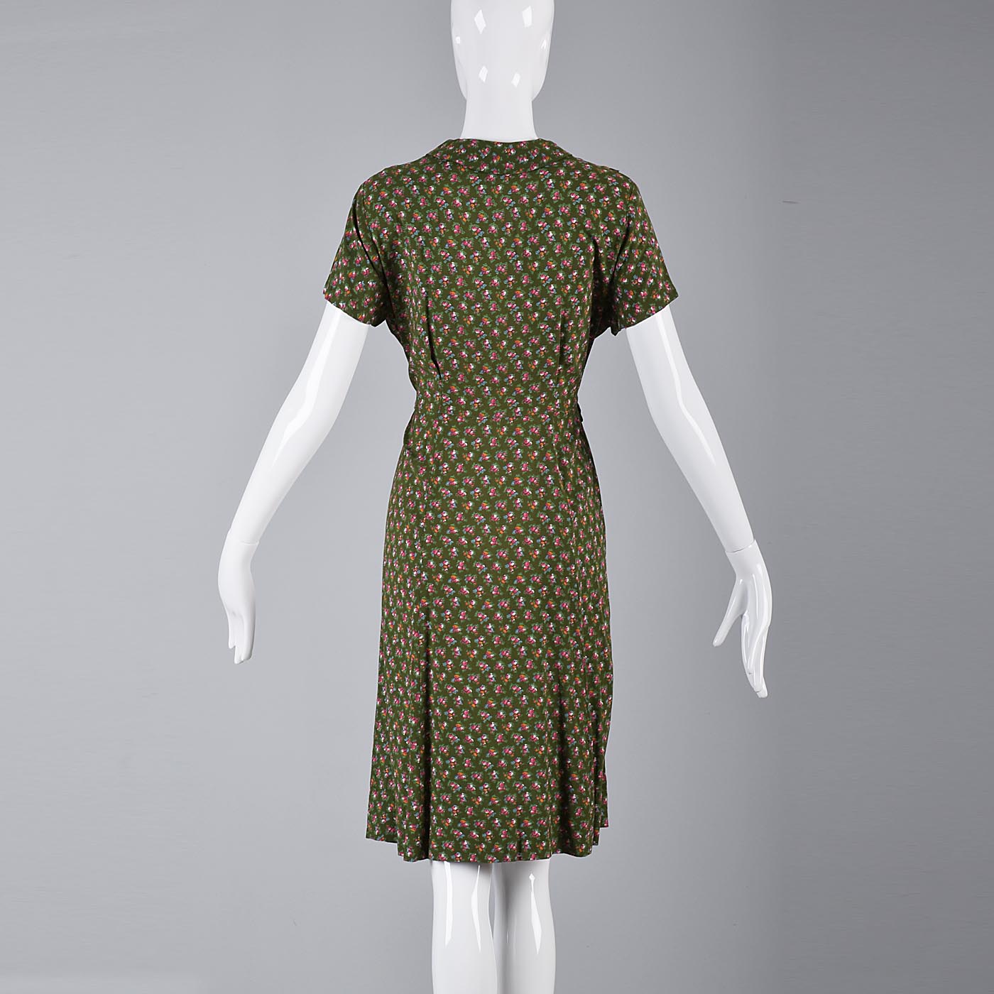 1940s Green Day Dress with Pink Floral Print