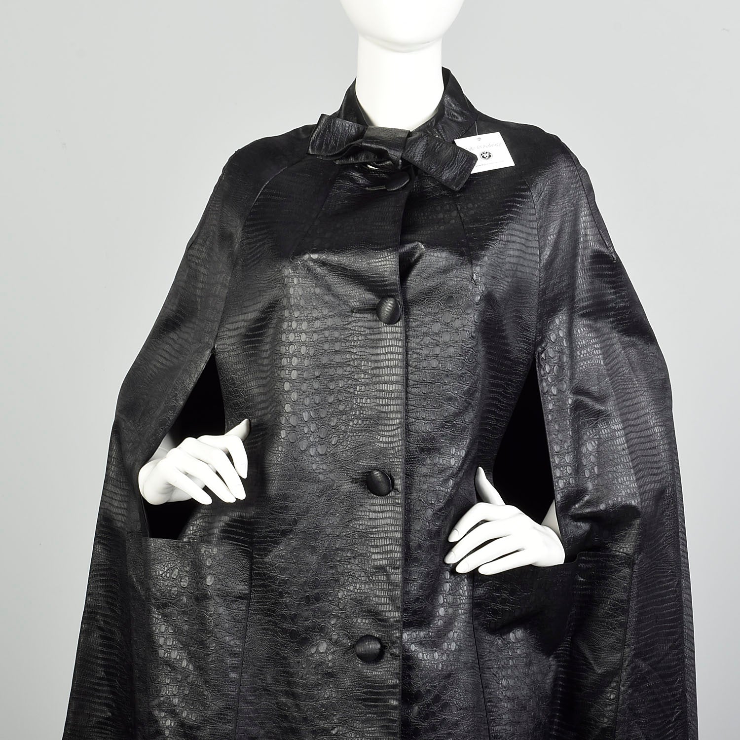 OSFM 1970s Black Animal Print Cape Goth Cloak Attached Neck Tie Vegan Leather