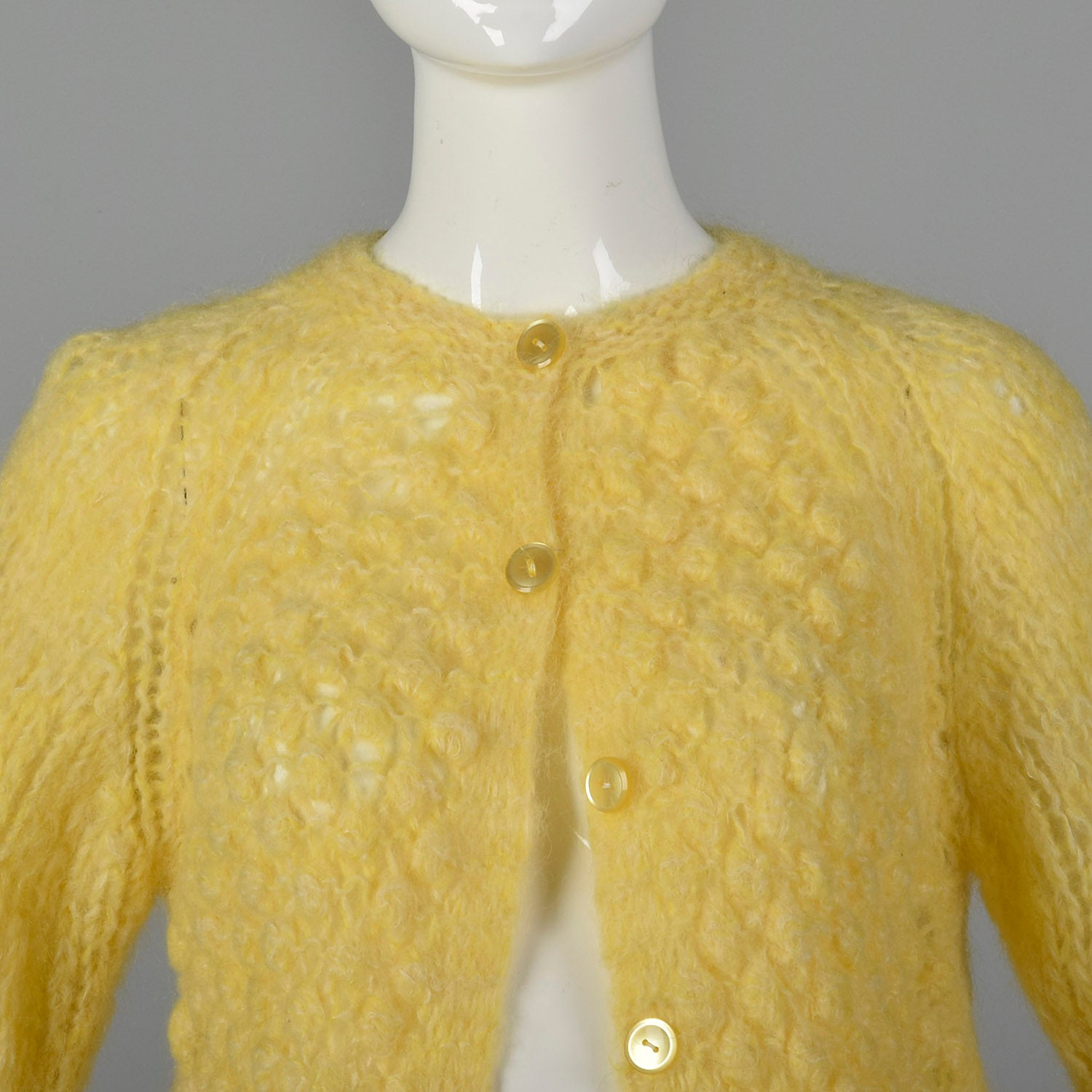 Large 1960s Yellow Sweater Hand Knit In Italy Puff Stitch Cardigan