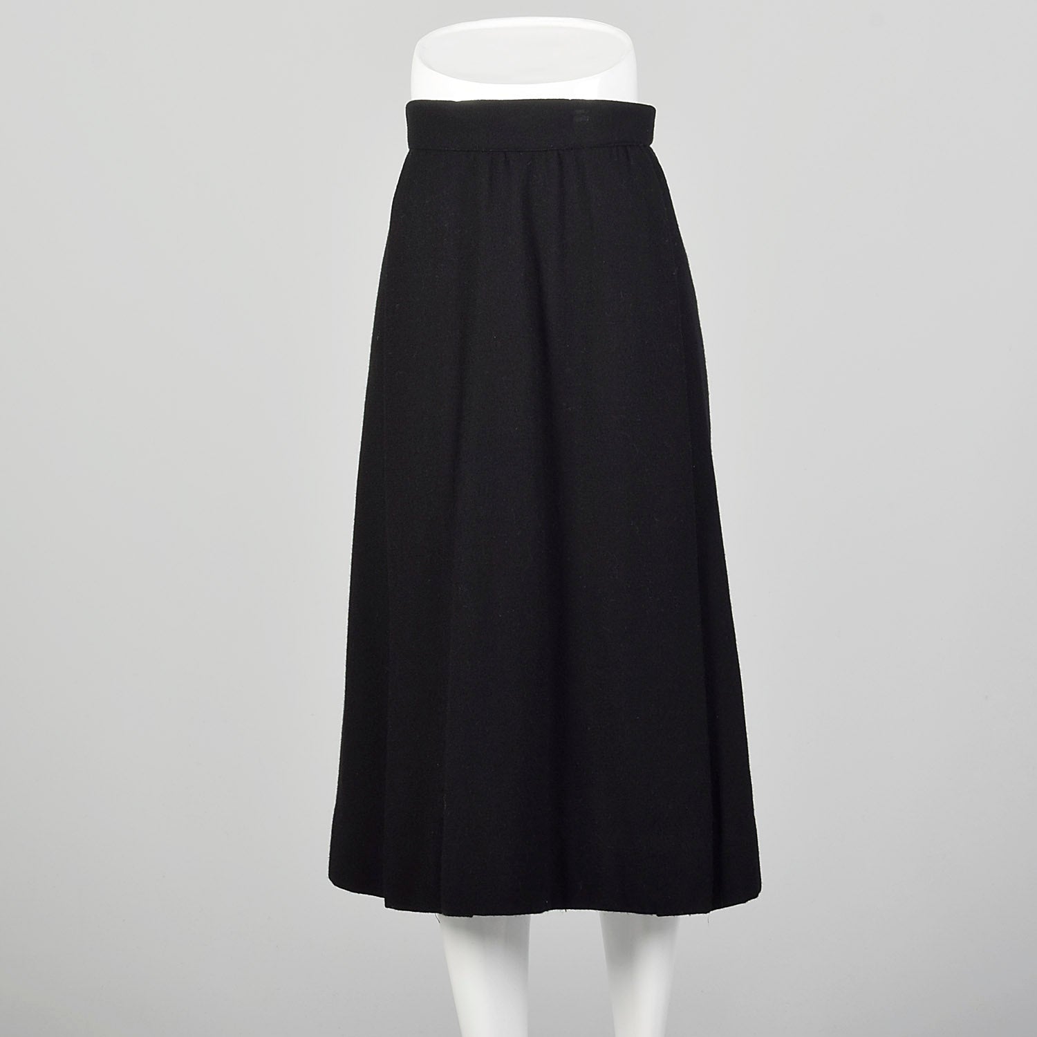 Small 1940s Black Wool Skirt